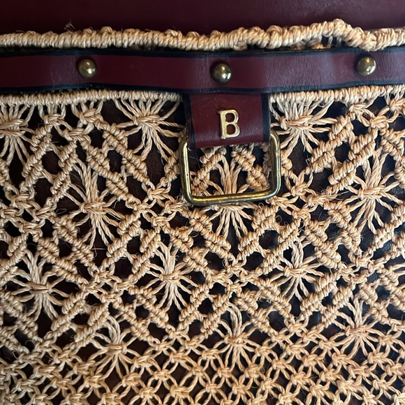 Vintage Etienne Aigner Woven Bag with Burgundy Leather Accents - Picture 4 of 8